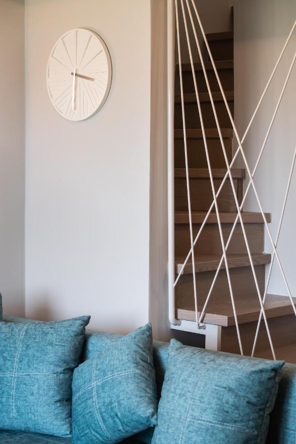 Bianco Stylish Maisonette نِكيانا المظهر الخارجي الصورة